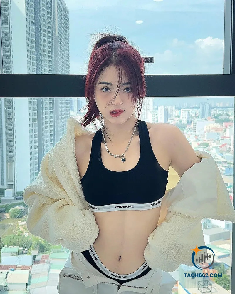 Mai Hà Hoàng Yến sexy