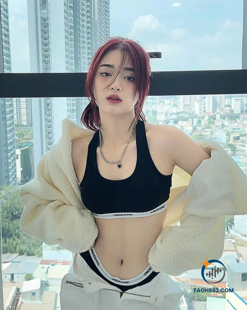 Mai Hà Hoàng Yến sexy