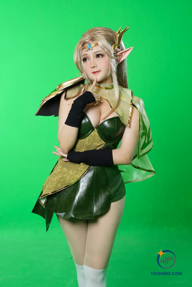 Trang bít tết cosplay