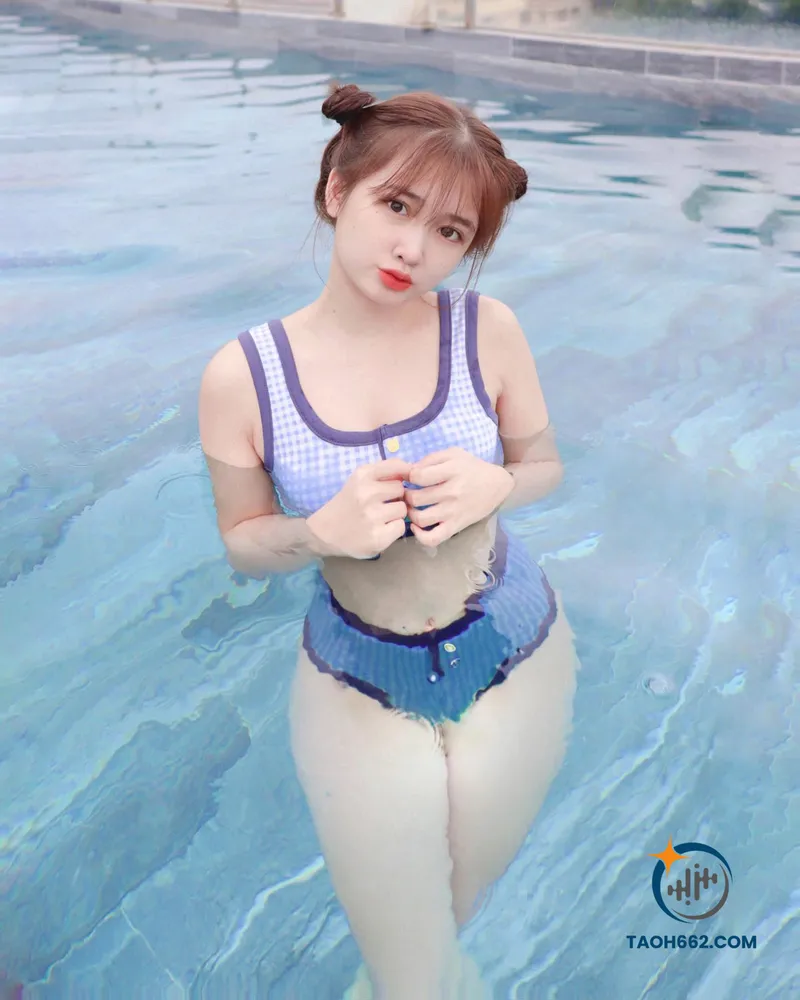 vu thi khanh huyen bikini 4