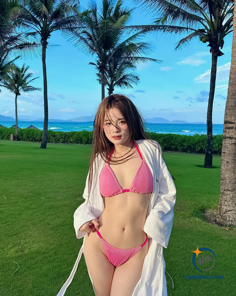 Ảnh Tiktoker Ngọc Kem bikini 5