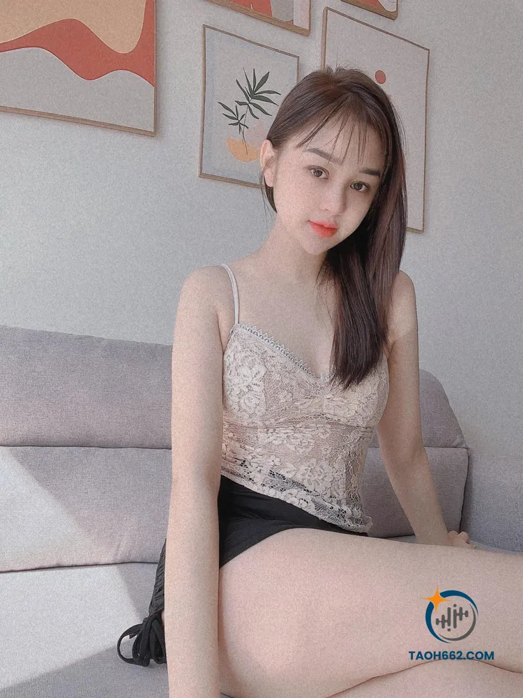 Hot girl Đa Tốn là ai?