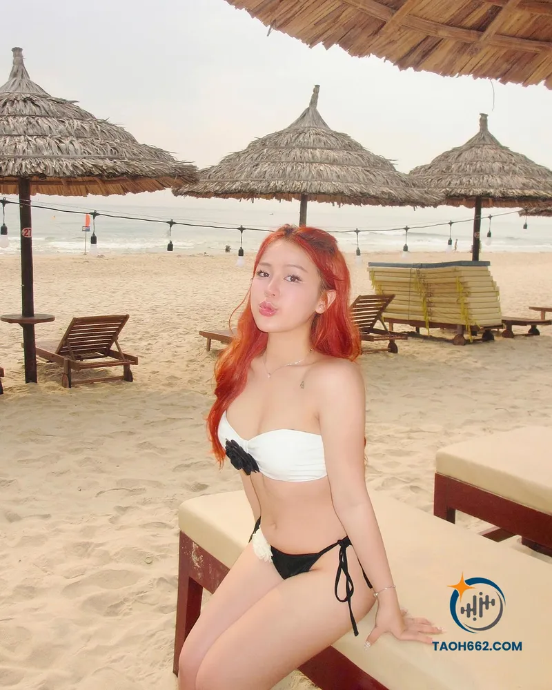 Ảnh hot girl Nguyễn Yến My bikini 5